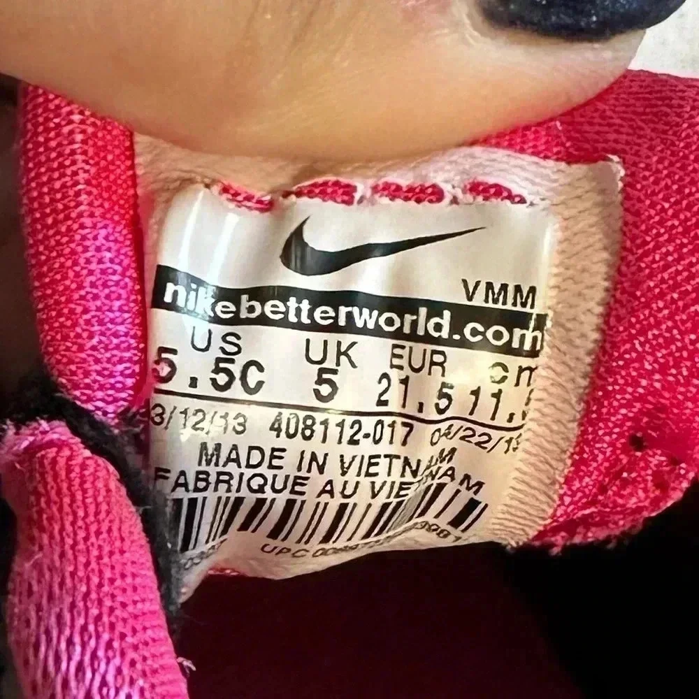 Nike air max toddler size 5.5C black pink lace up